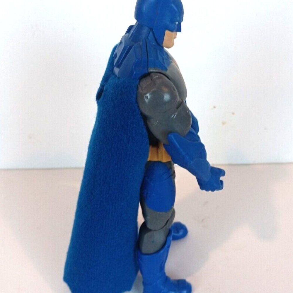 Batman Missions Air Strike Batman 6" Figure DC Comics 2017 - Picture 8 of 9